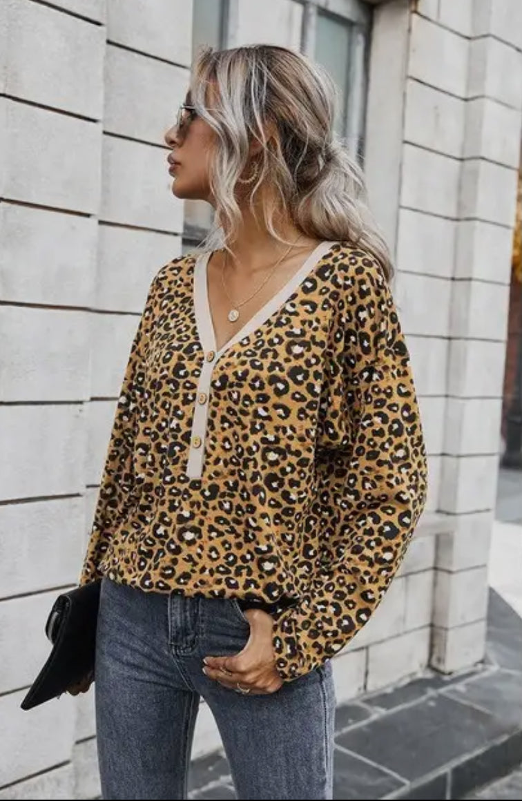 Button V neck leopard long sleeve shirt