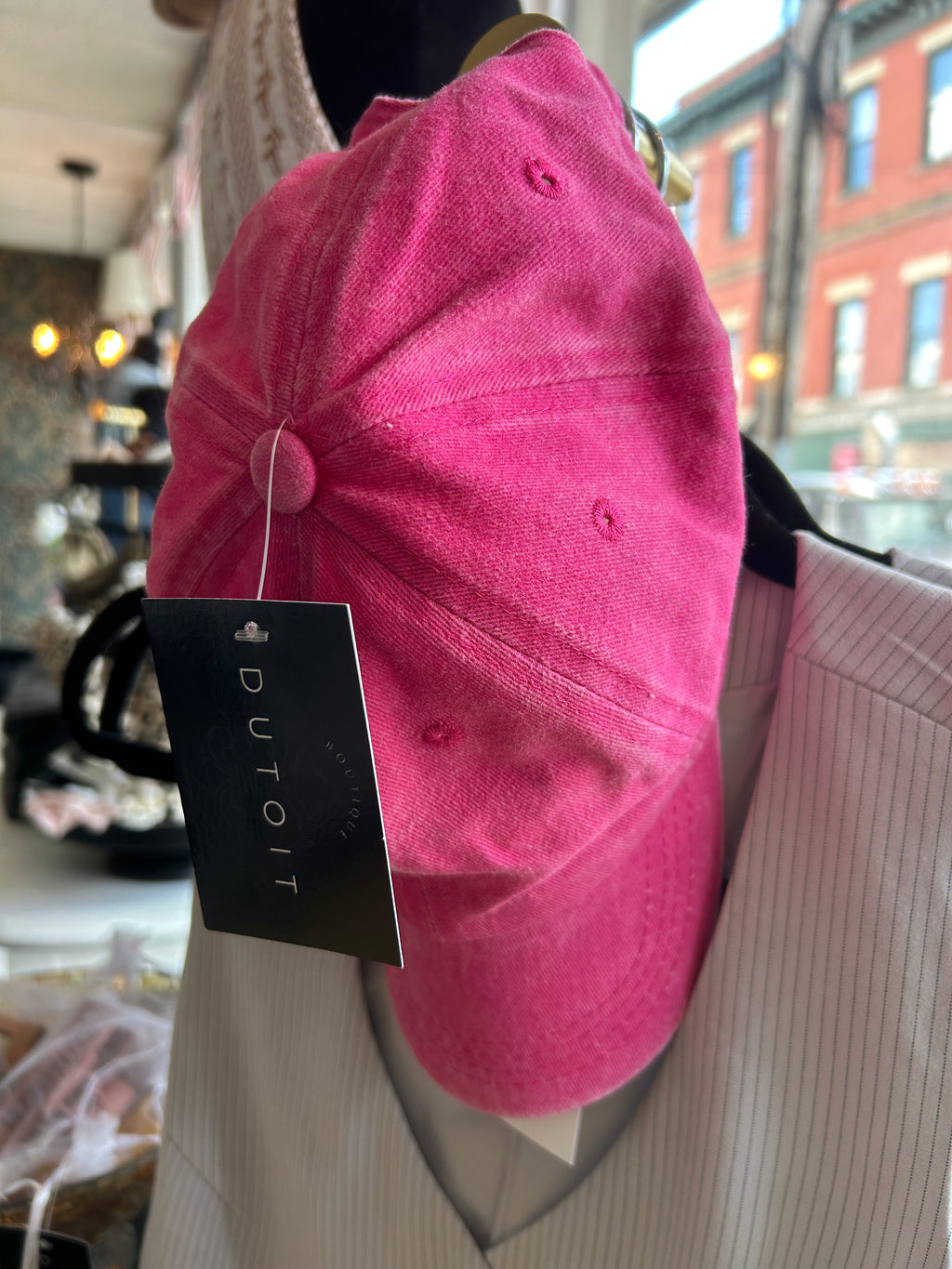 Pink women’s baseball hat