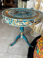 The Antoinette table