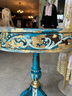 The Antoinette table