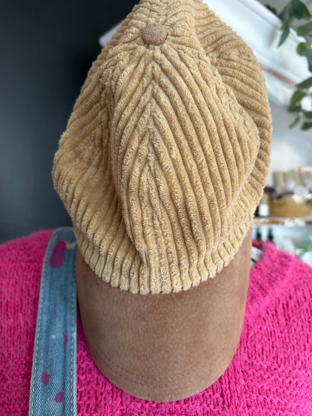 Ochre corduroy & suede cap