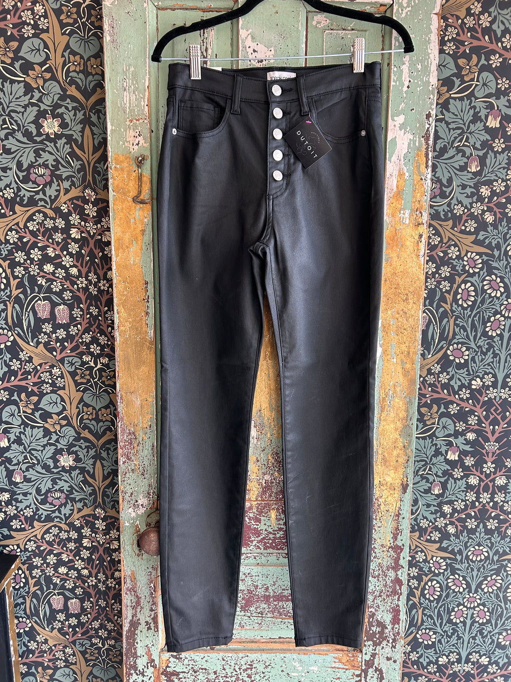 The Noir Sculpt Jean
