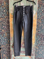 The Noir Sculpt Jean