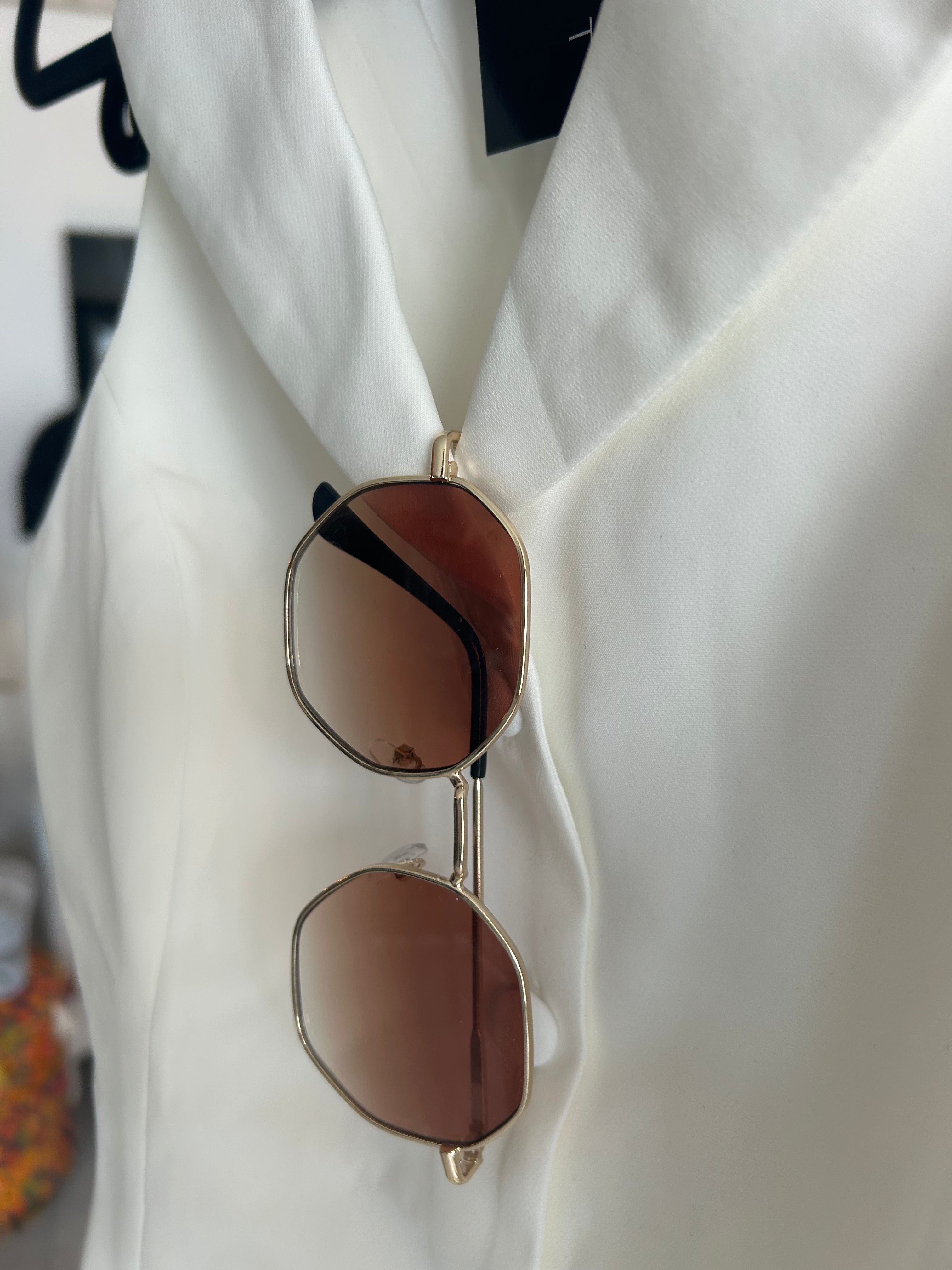 Aubrey brown sunshades
